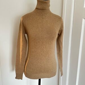 NWT Classic Camel Women's Turtleneck Sweater